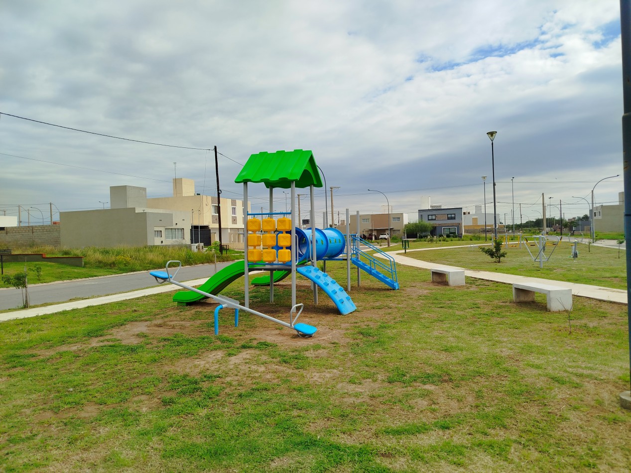 LOTE RESIDENCIAL EN VENTA 273m2 - VALLE CERCANO