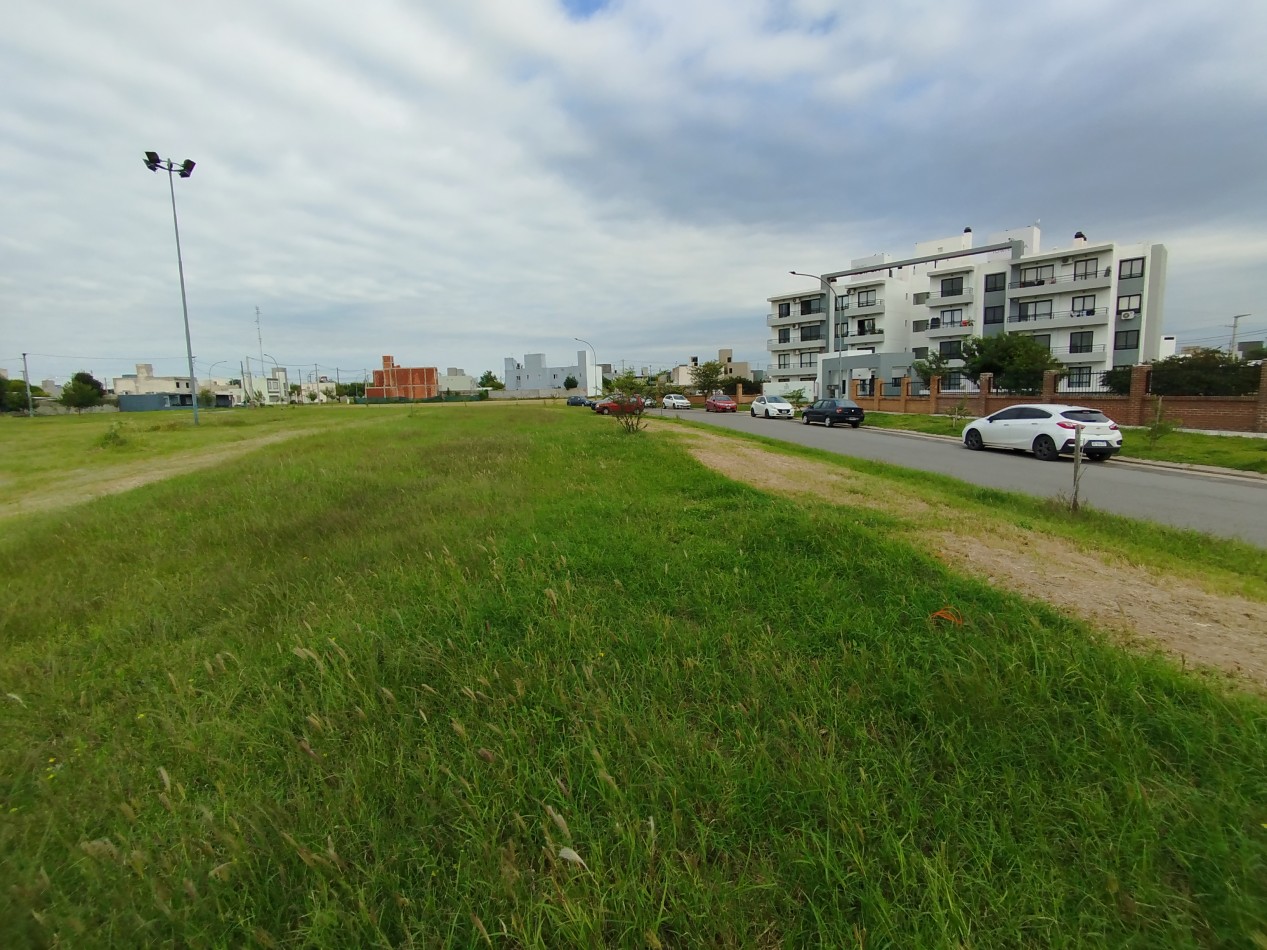 LOTE RESIDENCIAL EN VENTA 273m2 - VALLE CERCANO