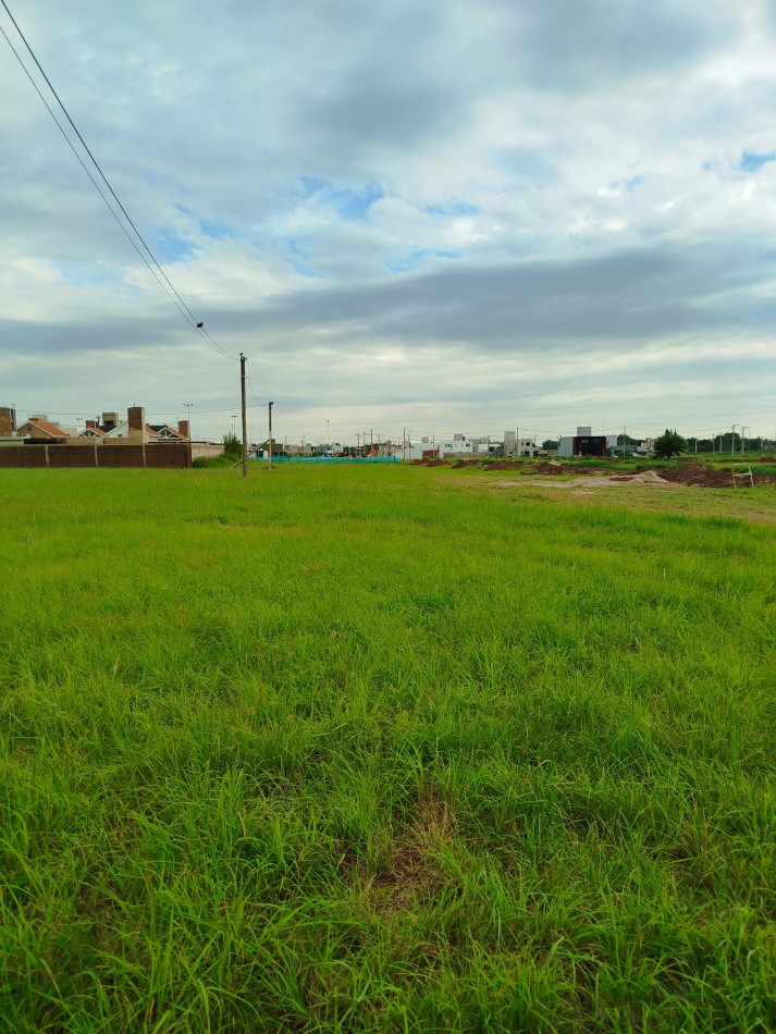 LOTE RESIDENCIAL EN VENTA 273m2 - VALLE CERCANO